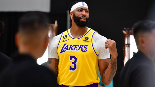 Anthony Davis at Lakers training camp